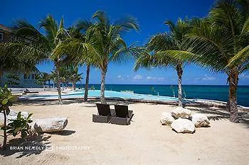 오쵸 리오스 Whispering Seas Jamaica 아파트