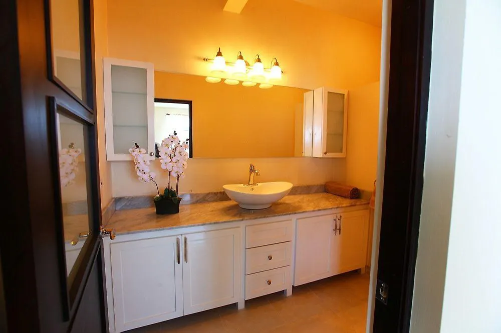 Appartement Whispering Seas Jamaica à Ocho Ríos