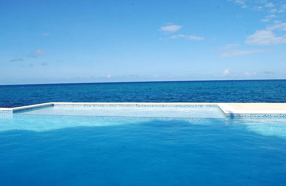 Hotel Appartement Whispering Seas Jamaica à Ocho Ríos